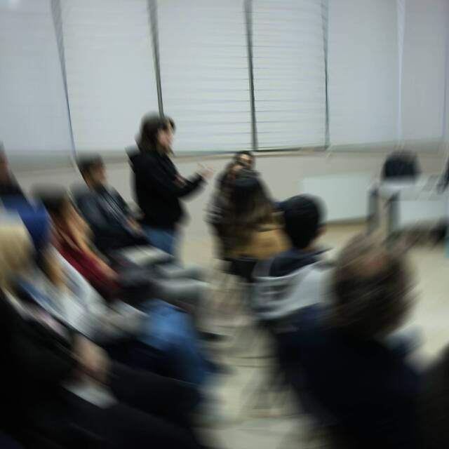 Zeytinburnu'nda liselere 2 bin TL destek