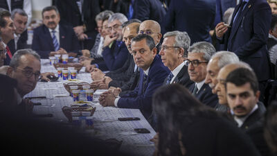 Özel'den, Veli Ağbaba'ya taziye ziyareti