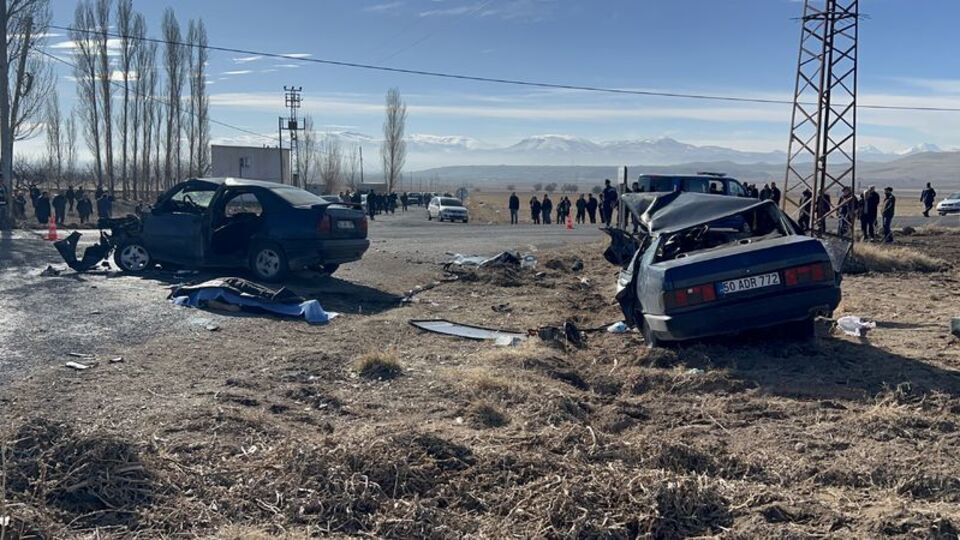 Baba ile oğlu kazada can verdi!