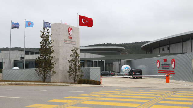 TFF'den yabancı hakem kararı!