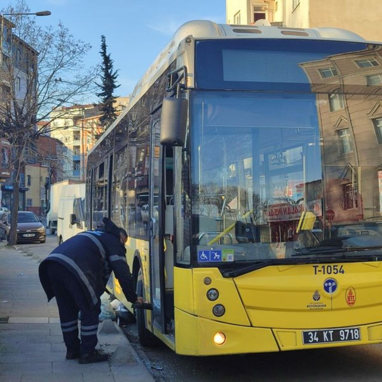 İETT otobüsüne tabancayla ateş açıldı