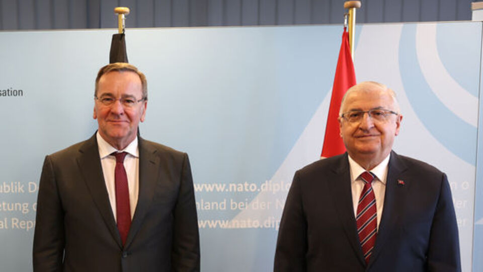 Savunma Bakanı Yaşar Güler, Alman mevkidaşıyla görüştü