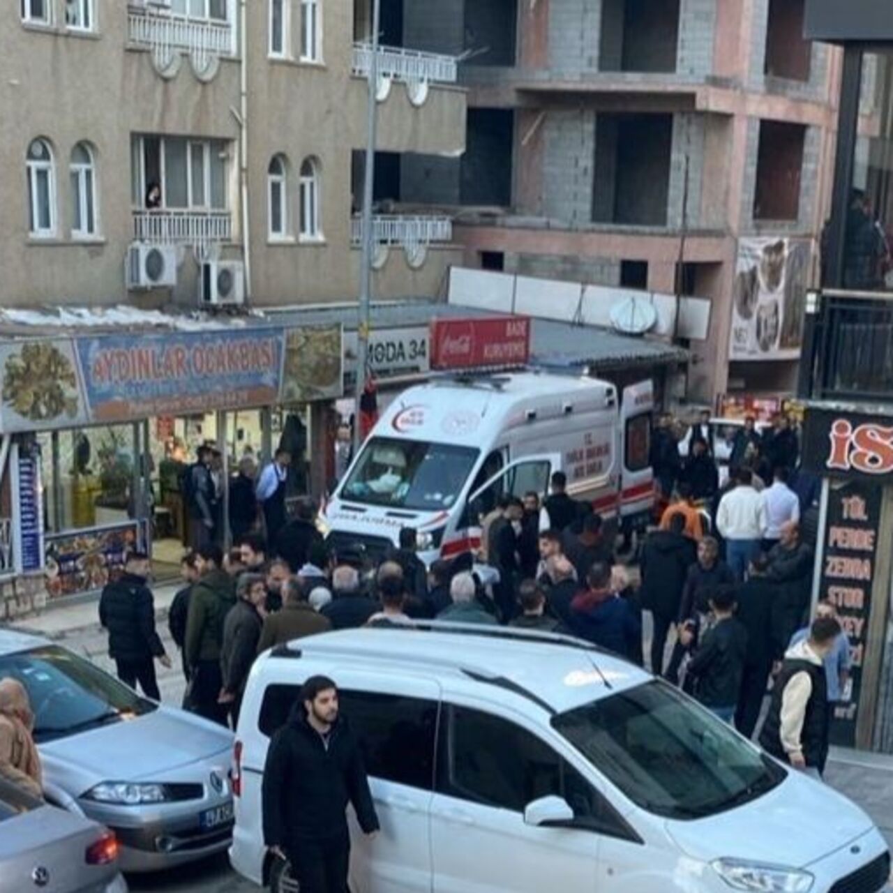 Mardin'de silah ve bıçaklı kavga: 3 yaralı