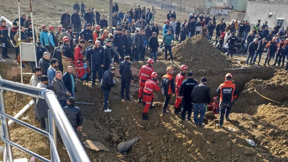 Başkentte inşaatta göçük! 2 can kaybı