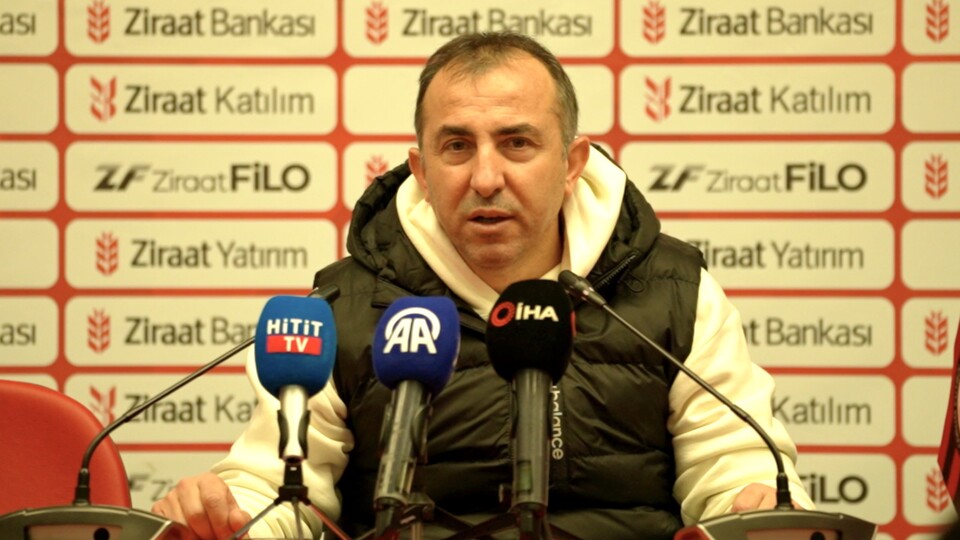 "Bu sene kupa kaldırmak en büyük hedefimiz"