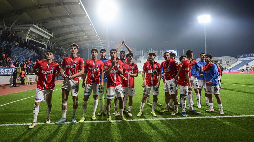 Mourinho'dan Kasımpaşa gençlerine büyük övgü!