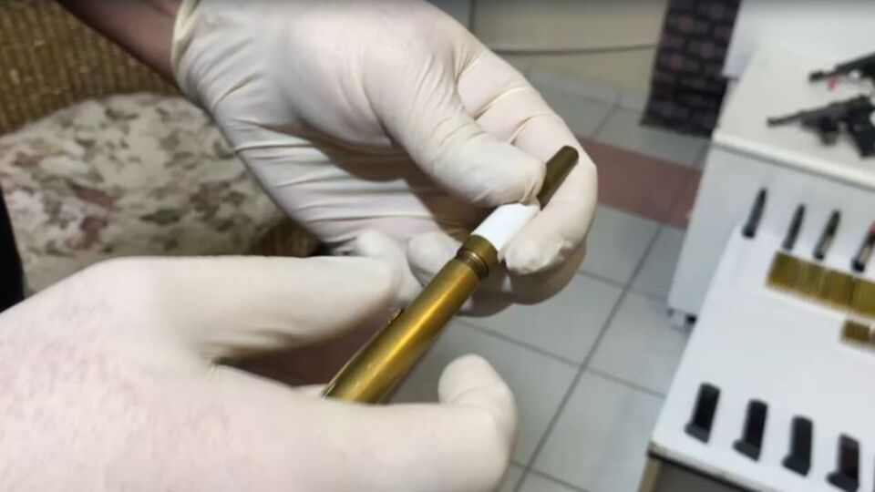 Kalem şeklinde silah ele geçirildi