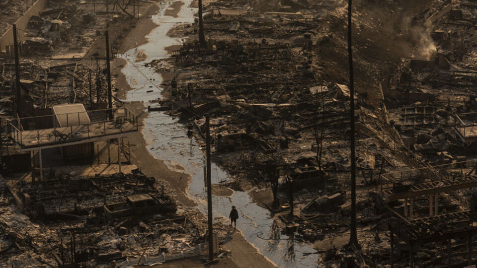 Los Angeles'ta gece sokağa çıkma yasağı