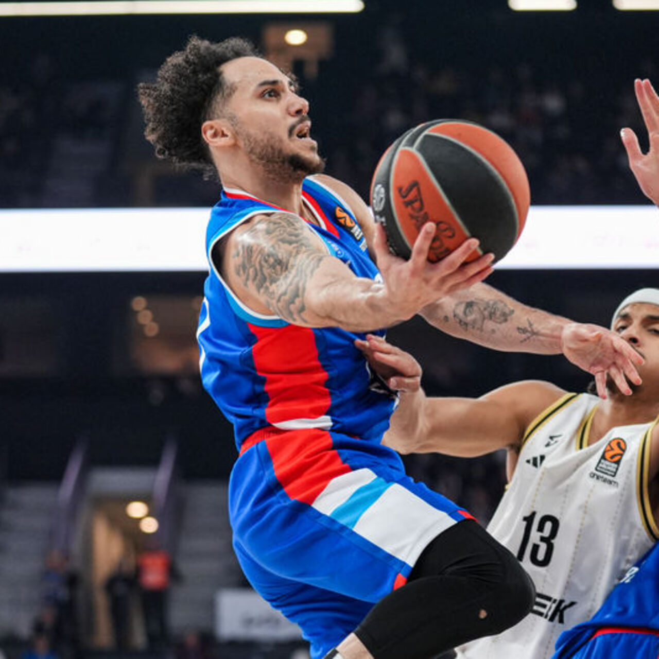 Anadolu Efes'te kötü gidişat sürüyor!