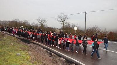 Körfezliler Sarıkamış şehitleri için yürüdü