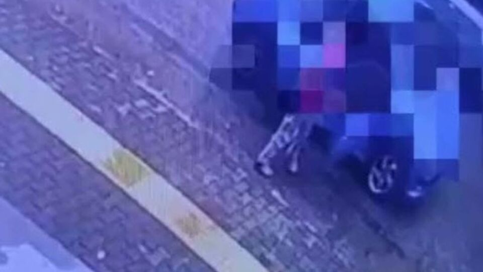 15 yaşında çocuk, bebeğini klozete attı