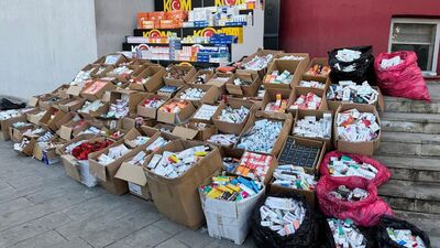 Tam 145 bin 520 kutu ilaç! Baba ile oğlu birbirini suçladı!