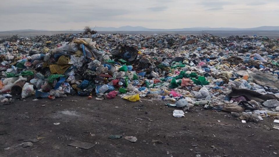 4 yaşındaki oğlunu boğup çöpe atmış! Anne değil katil!