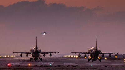 İsrail Hava Kuvvvetlerinden komutanlar: İran'ı vurmaya hazırız