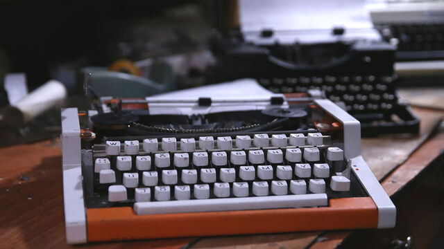 Daktilonun &ouml;l&uuml;m&uuml;!