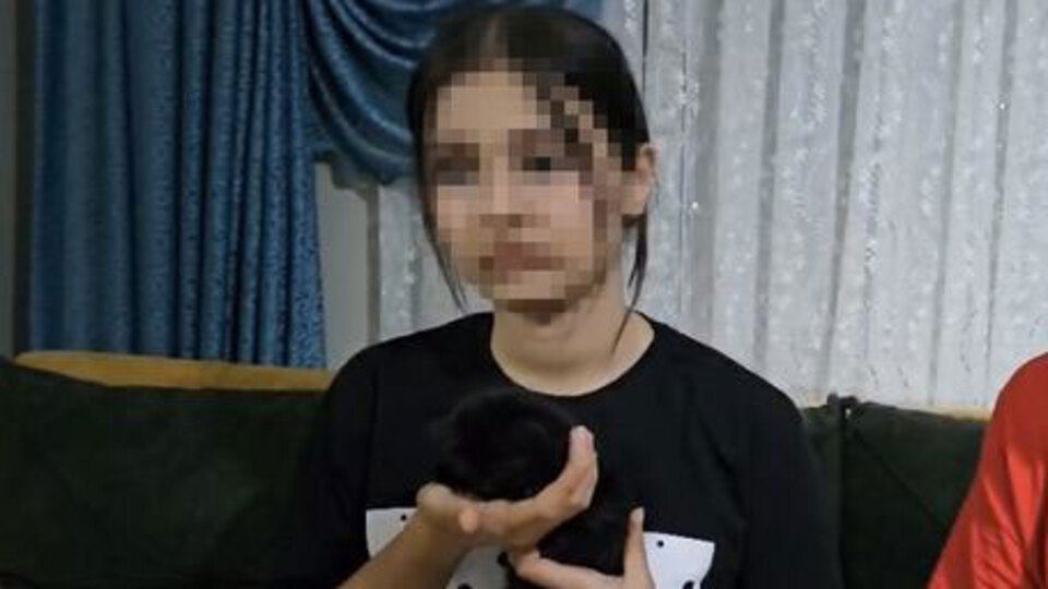 Lise öğrencisi kızı, başka kız bıçakladı!