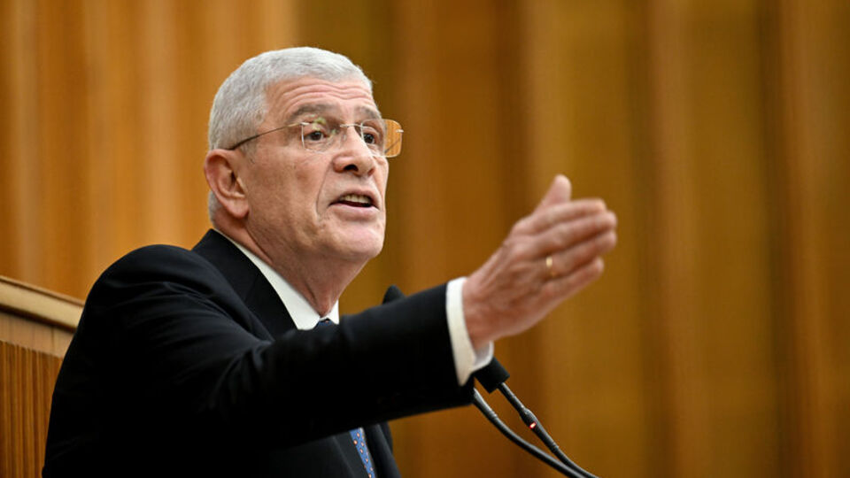 "7 yıldır kesintisiz ekonomik kriz sürüyor"