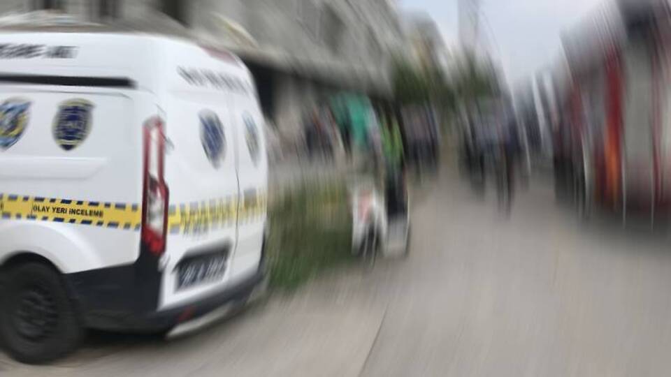 Asansör boşluğuna düşen muhtar öldü