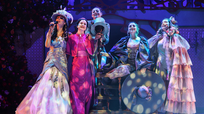 'GURUR ve ÖNYARGI* (*gibi bir şey)' gala yaptı