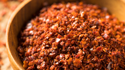 Pul biberde gıda boyası çıktı