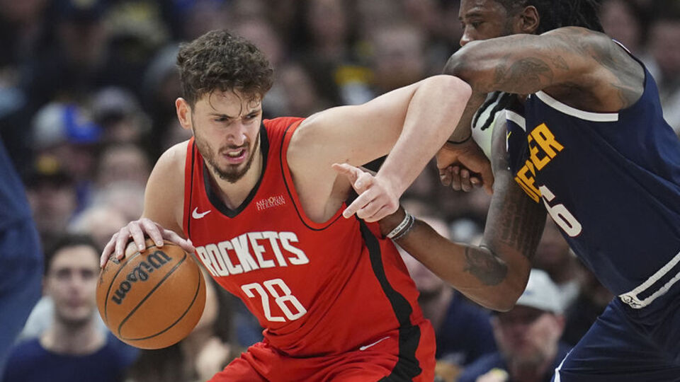 Alperen triple-double'ın kıyısından döndü!