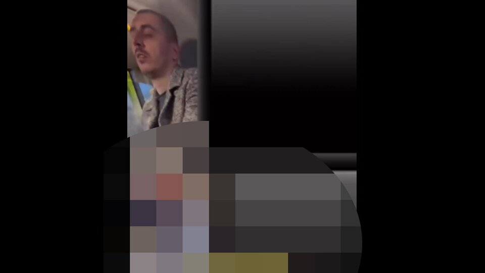 Metrobüsteki sapık aranıyor!