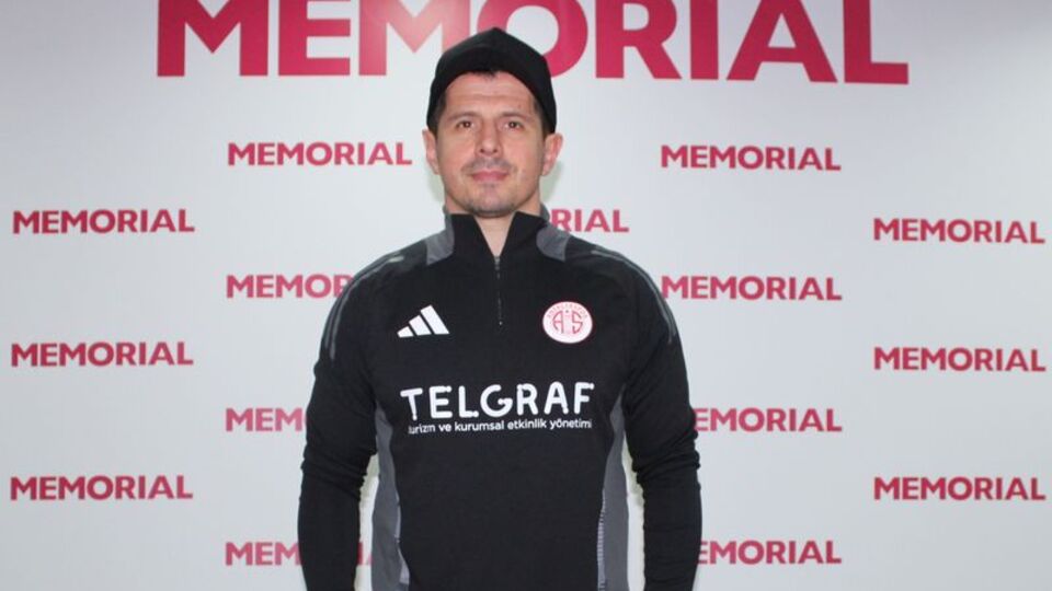 Emre Belözoğlu sağlık kontrolünden geçti