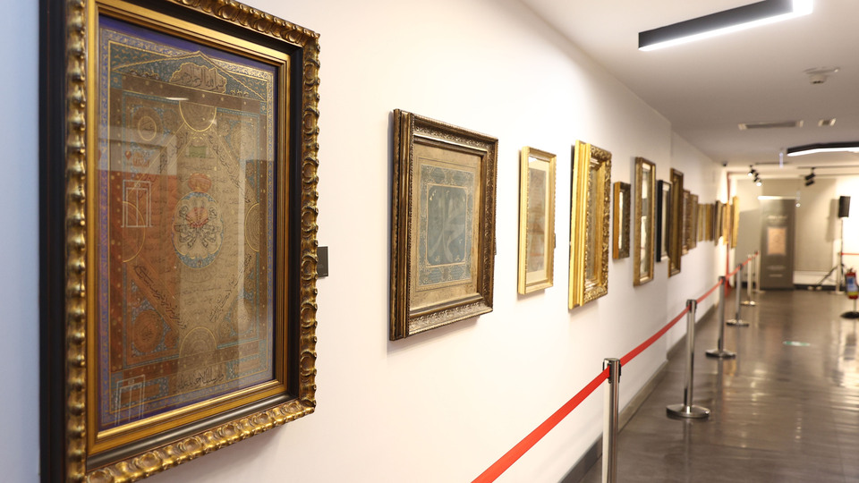 Aşkın Sûreti Hilye-i Şerîfeler'den oluşan sergi