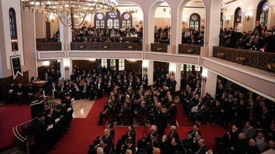 İsak Haleva son yolculuğuna uğurlandı