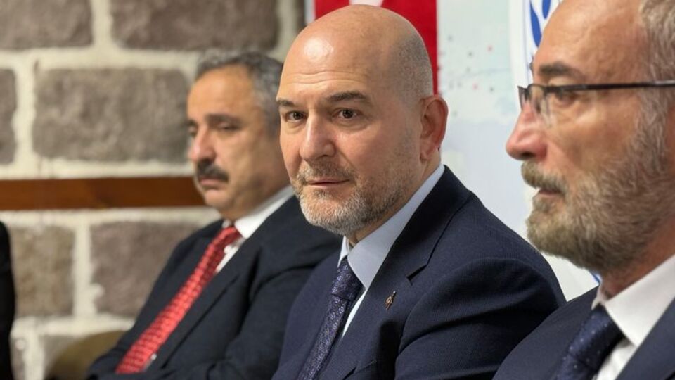 "Aktif siyaseti bırakacağım"