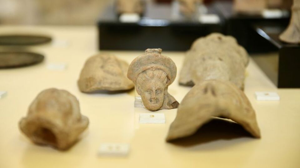 12 bin eseriyle geçmişe götürüyor