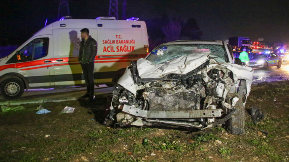 Uşak'ta kaza: 28 yaralı