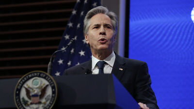 Blinken'ı protesto eden gazeteci salondan çıkarıldı