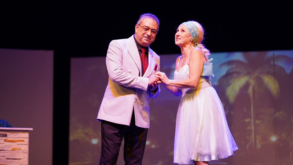 Tiyatro Ak'la Kara'dan yeni oyun: 'Düzenbazlar'