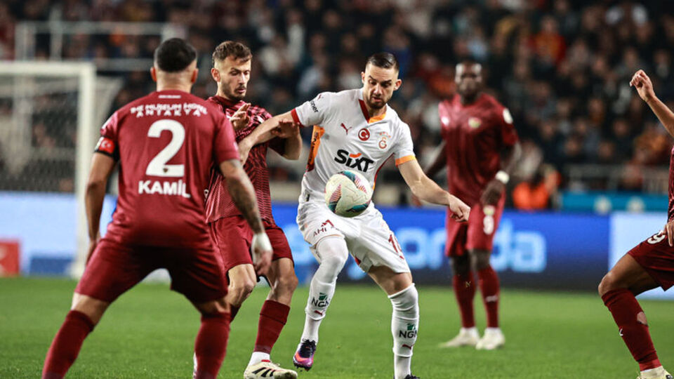 Okan Buruk'tan tek değişiklik!