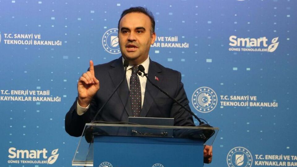 Bakan Kacır: Türkiye güneş paneli üretiminde Avrupa'da lider konumda