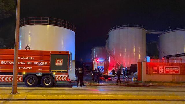 Akaryakıt terminalinde patlama: 4 yaralı