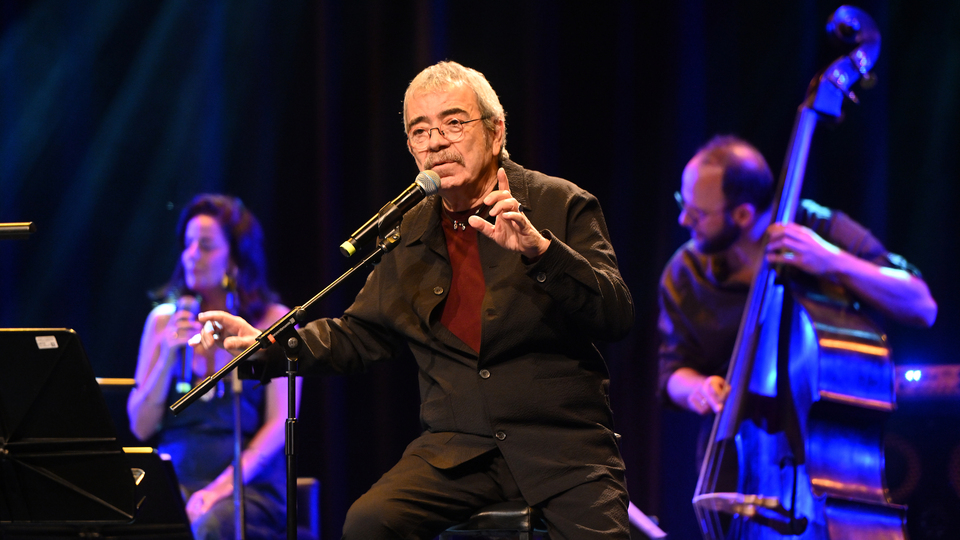 Selçuk Yöntem ile Biraz Şiir Biraz Şarkı