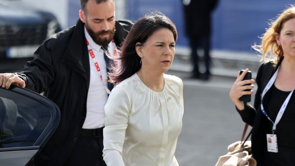 Almanya Dışişleri Bakanı kendi ülkesini geliştirdi