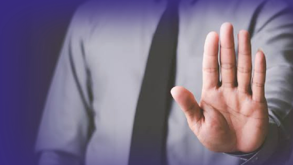 Hiçbir baba bunu haketmez! Bu zorluklara "dur" diyelim