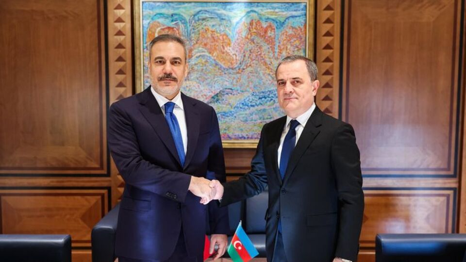 "Türkiye ve Azerbaycan hep yan yanadır"