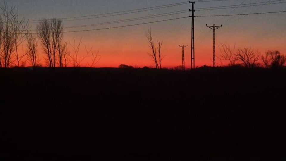 Kızıl ve beyazın dansı