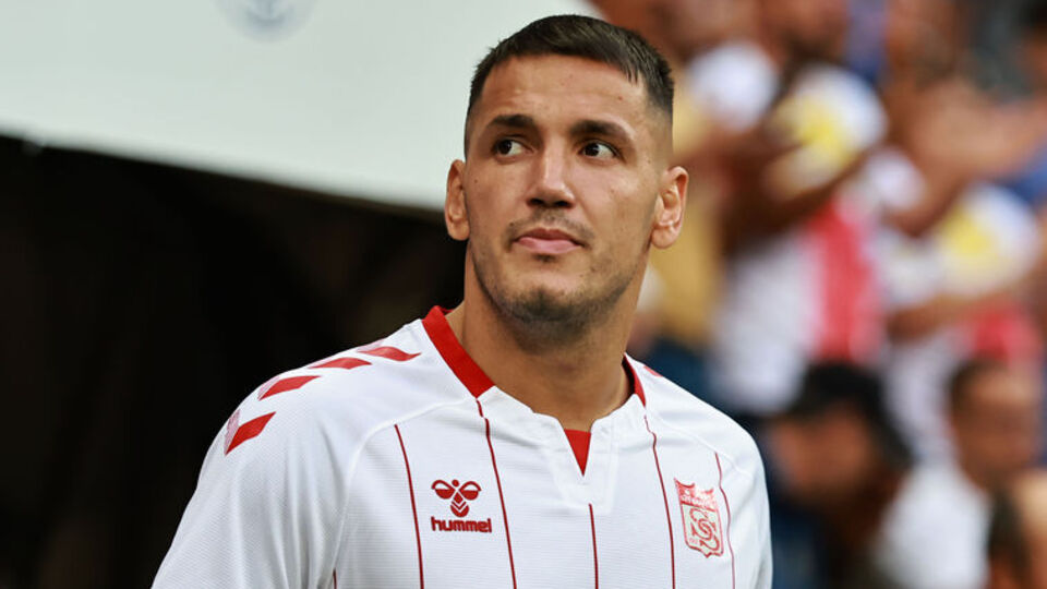 Rey Manaj'dan Sivaslı çocuklara jest