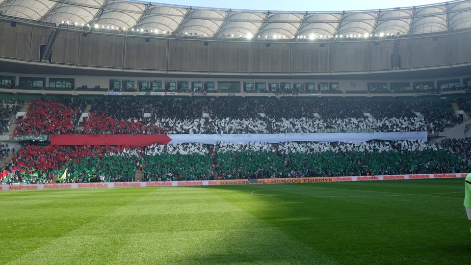 Bursaspor taraftarından Filistin'e destek