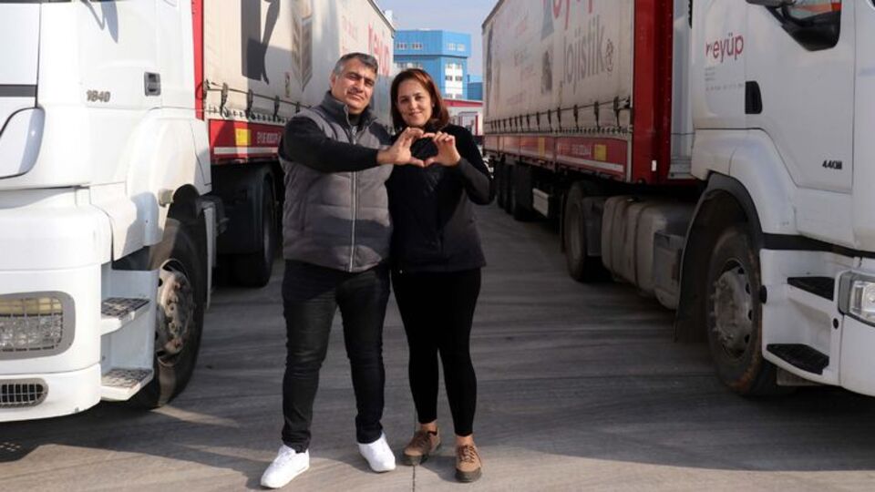 TIR şoförü çiftin hayatı yollarda geçiyor