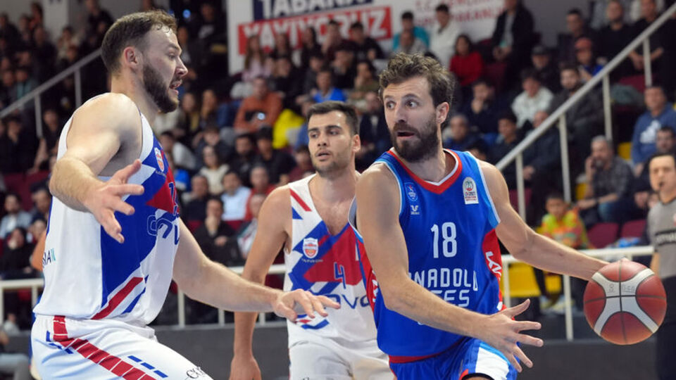 Anadolu Efes'ten flaş mağlubiyet!