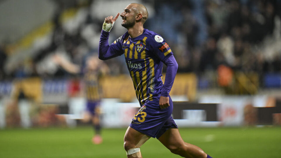 Ahmed Kutucu'da iş imzaya kaldı!