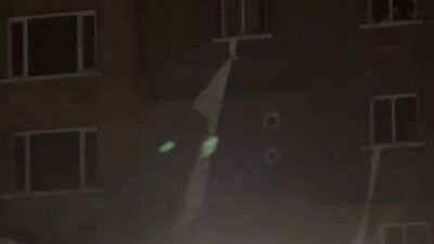 Çarşafla kurtulmaya çalıştılar