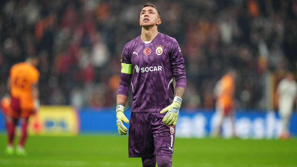 Taraftarlardan Muslera'ya tepki!