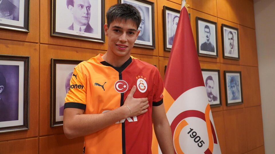 G.Saray imzayı resmen açıkladı!